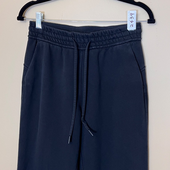 Lululemon Loungeful High Rise Jogger Pants - Women's Size 6 - Black - Picture 2 of 10